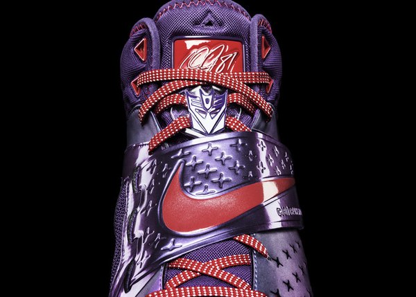 Nike Megatron Nike Air Trainer Shoes And Action Figure Official Announced    Details And Images  (12 of 18)